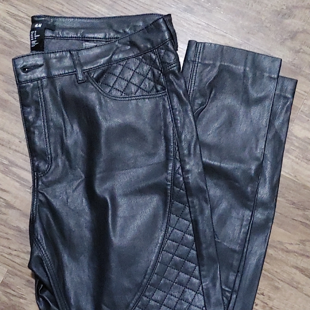 H&M Black Skinny Quilted Pants